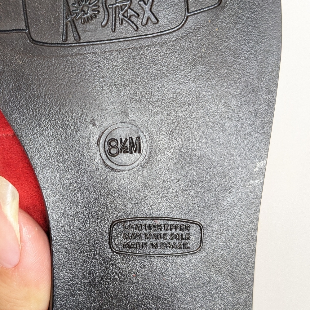 Vintage 80-90s red suede flats - Picture 14 of 16
